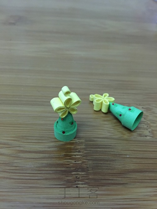 圣诞树耳钩 第8步