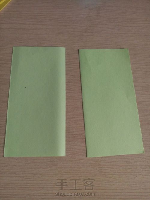 怎样在一张正方形纸上，多采取2：3的纸？ 第2步