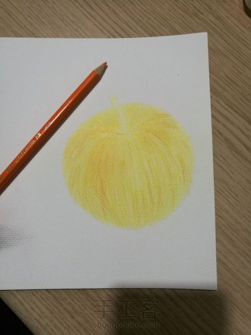 跟着大师学画彩铅苹果 第3步
