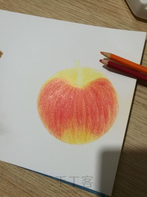 跟着大师学画彩铅苹果 第6步