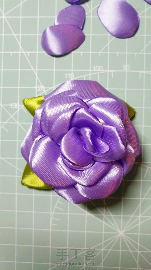 婚用胸花 第10步