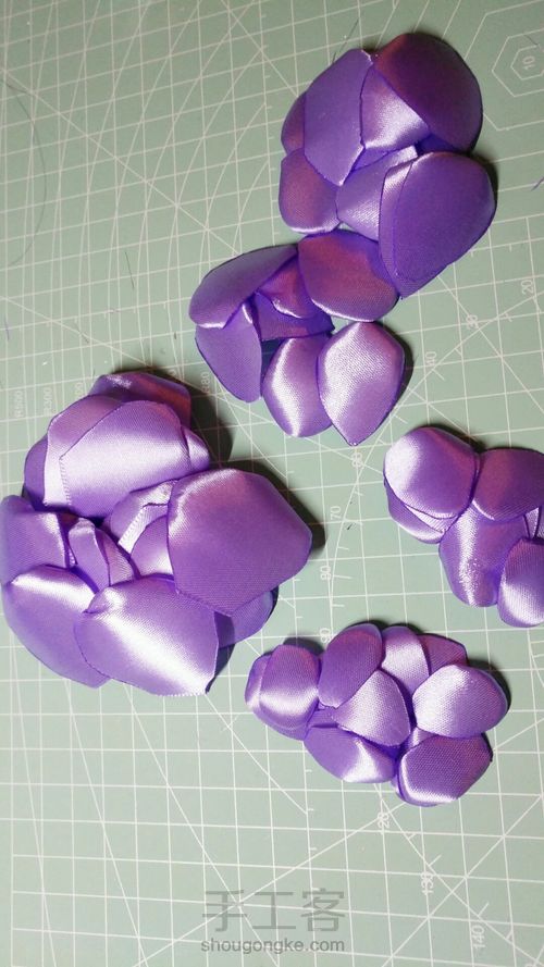 婚用胸花 第3步