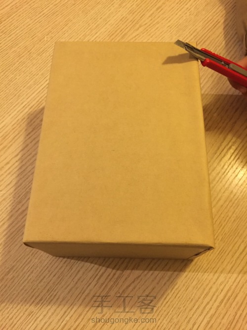 纸盒变身撩人小吉他（转载） 第2步