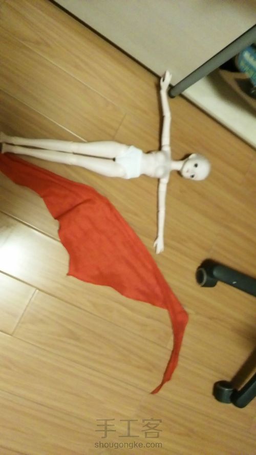 【叶罗丽】红领巾娃衣 第1步