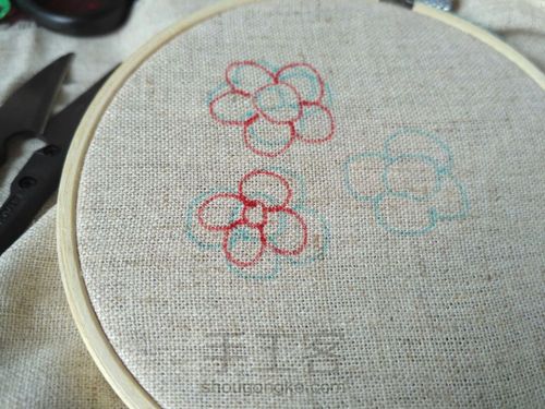 关于卷线绣详细教程 第2步