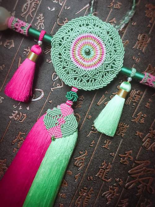 原创挂饰 青青草丝桃花妆教程 第73步