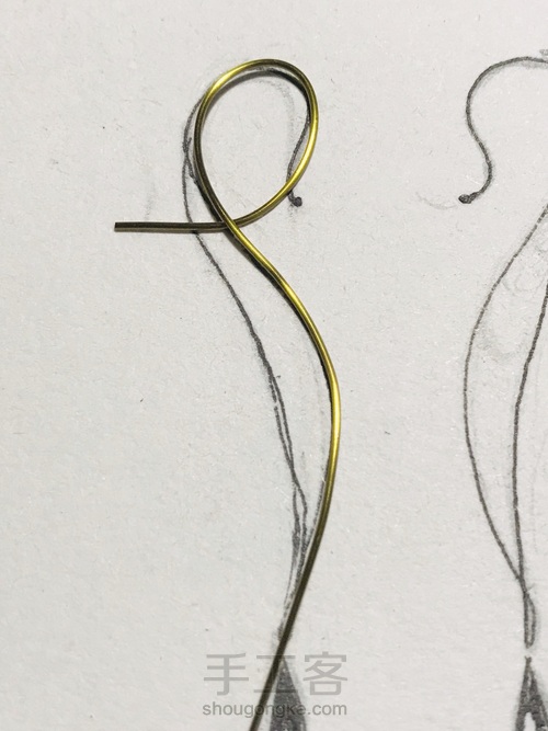 【双线编织的应用】“秋叶”一体式耳环 第4步