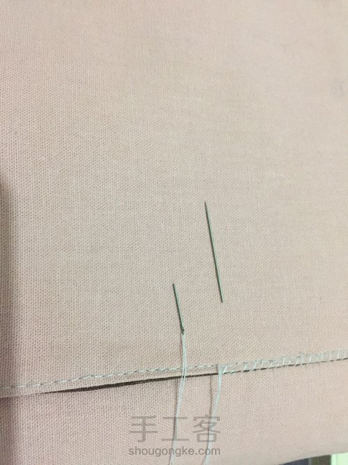 原创手绘翻盖口金包包 第19步