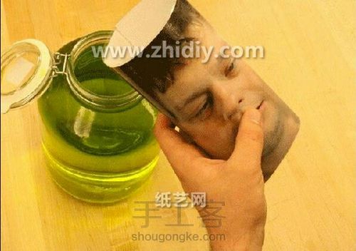 愚人节如何整人超恐怖玻璃瓶里面的人头手工制作教程 第3步