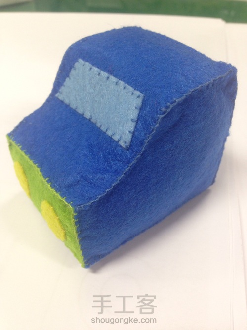 不织布翻斗小卡车 第9步