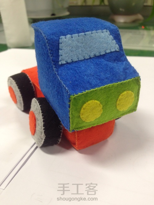 不织布翻斗小卡车 第18步