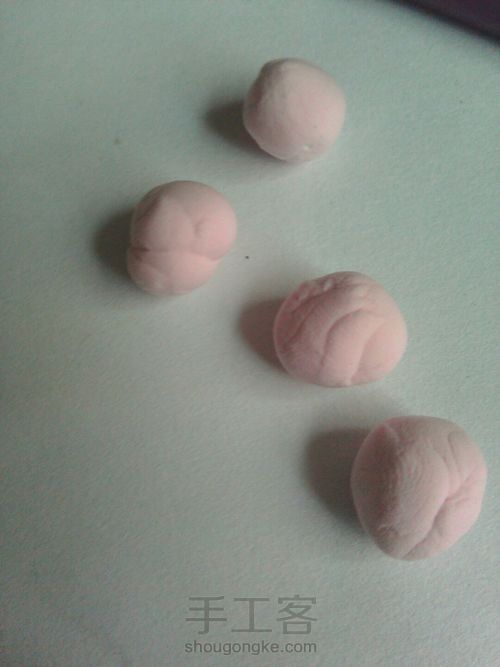 [鱼干酱]可爱滴花花 第1步