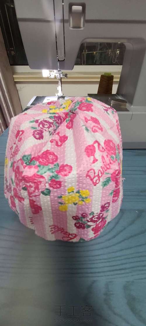 超简单的DIY花边帽,可调头围尺寸 第4步