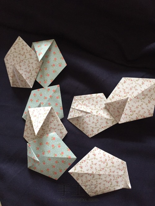 折纸花 组合型 第3步