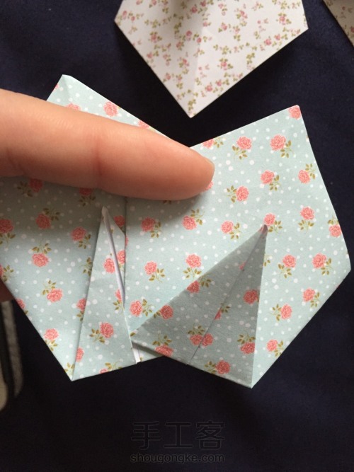 折纸花 组合型 第4步