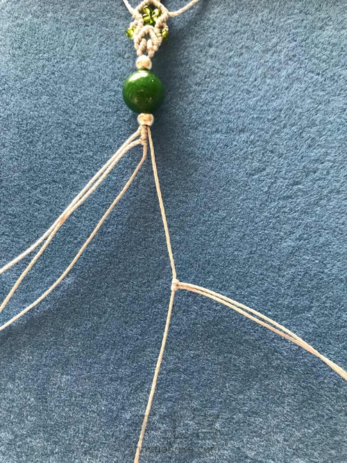 简单的单珠手链 第4步