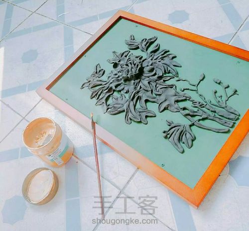 仿铜粘土画 第4步