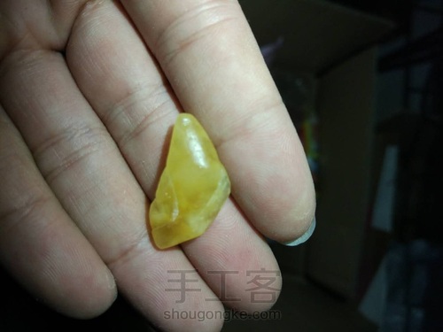 蜜蜡随形孔雀鱼 第12步