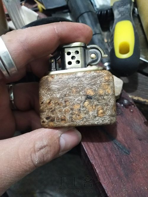 瘤疤黄金樟打火机 第15步