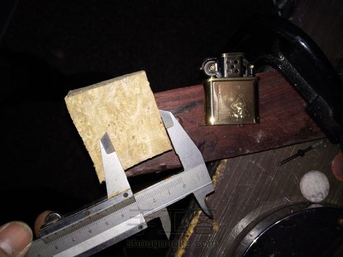 瘤疤黄金樟打火机 第6步