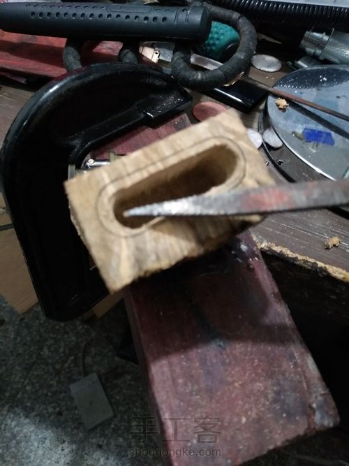 瘤疤黄金樟打火机 第8步