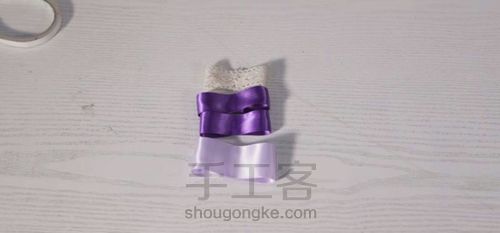 一分钟就可以学会做小发夹 第2步