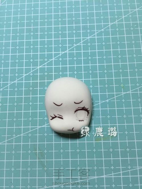 可爱气鼓鼓脸 第2步