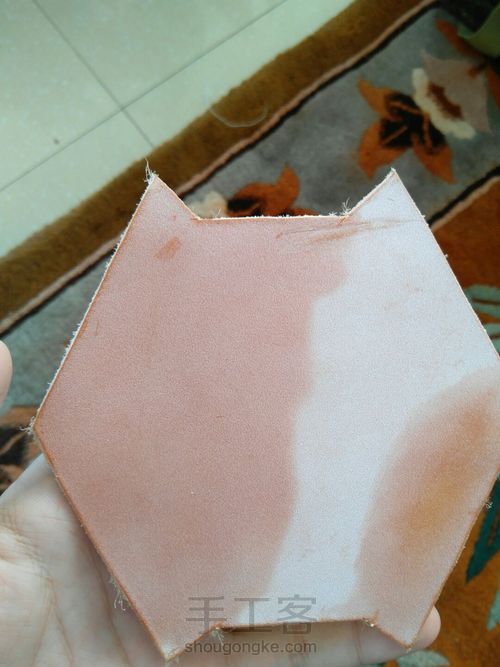 一直特别喜欢的红月的风格,自己仿做了一款 第4步