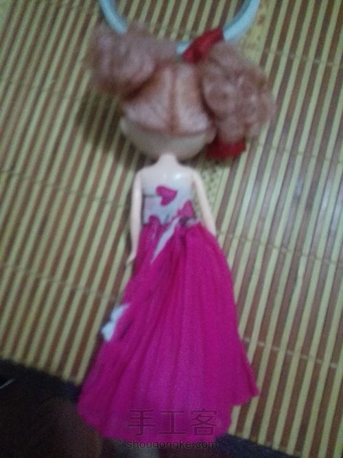 娃娃的裙子 第3步