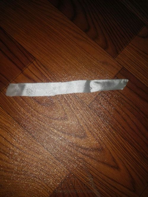 娃娃的裙子 第5步