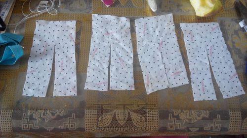 娃娃的棉裤 第2步