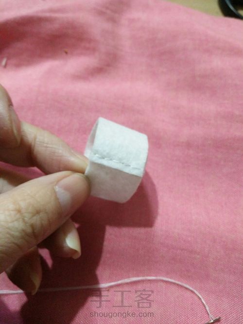 娃用小蛋糕挎包 第2步