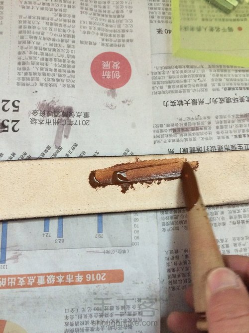 自染植鞣皮带 第14步
