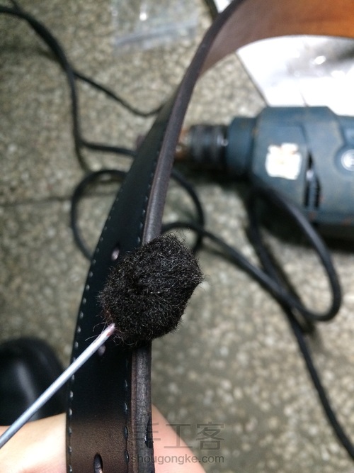 自染植鞣皮带 第21步