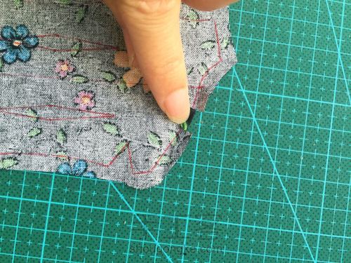 【Momo手作】六分娃 可儿 旗袍 第3步