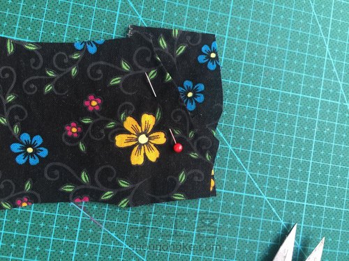 【Momo手作】六分娃 可儿 旗袍 第5步