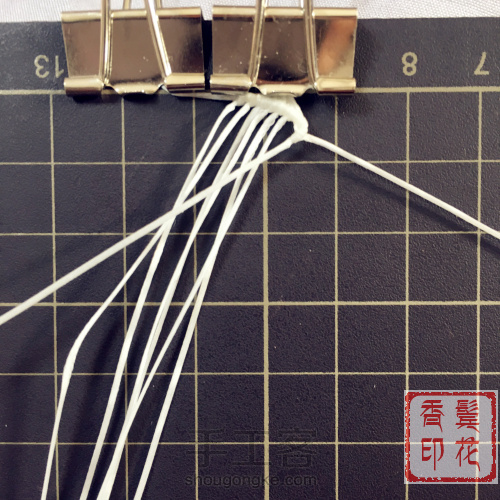 很彩虹的一款手绳 第6步