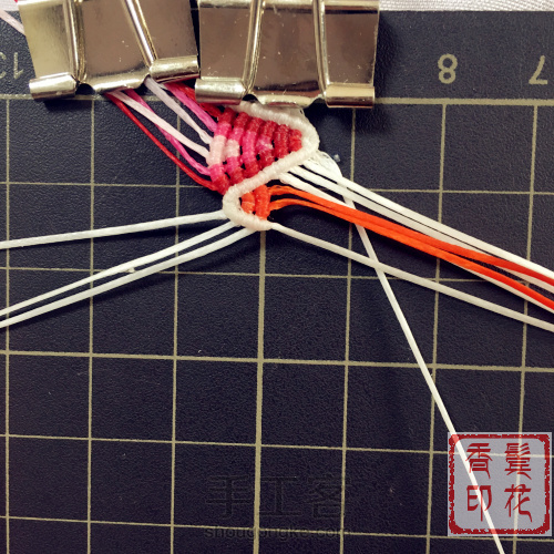 很彩虹的一款手绳 第20步