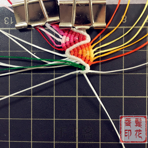 很彩虹的一款手绳 第26步