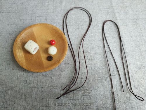 （相思引）情侣款钥匙扣 第1步