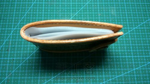 镶嵌蛇皮驾驶证套 第12步