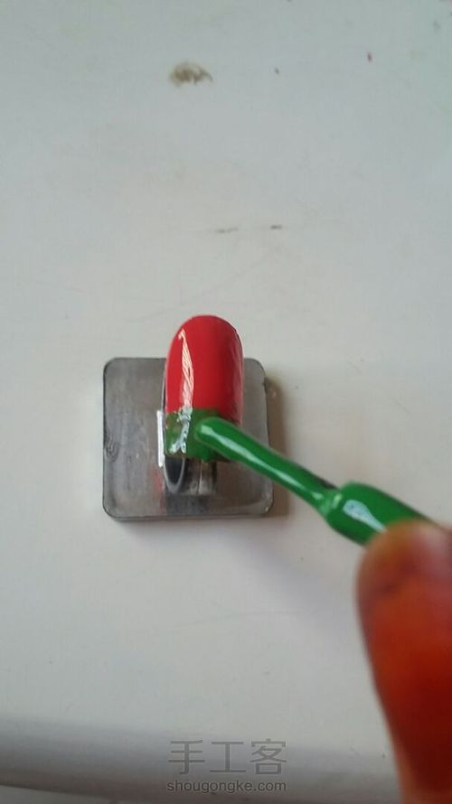 西瓜美甲 第4步