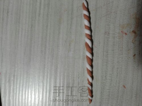 双色旋转棒装饰物 第5步