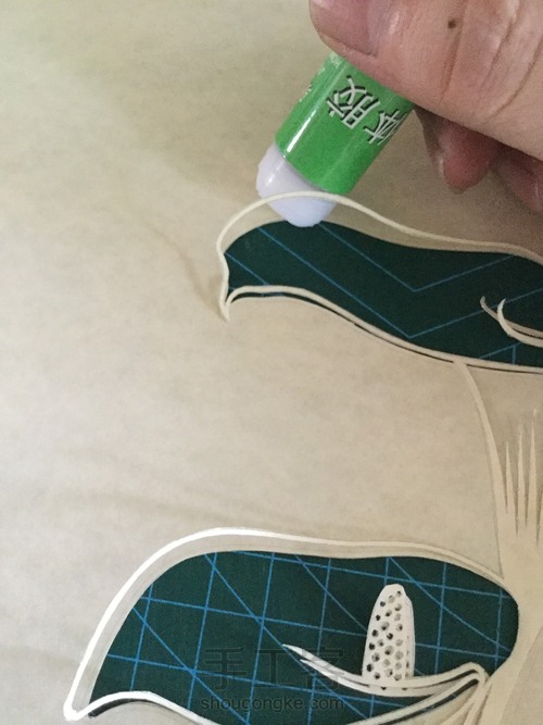 纸琢纸雕灯丨马蹄莲 第15步