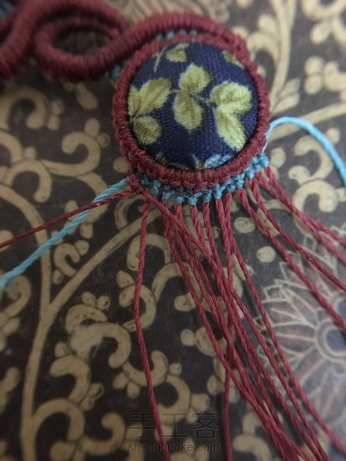 红手链… 第3步