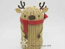 圣诞节即将到来，做一个求抱抱小驯鹿来应景，可以装很多糖果呦
