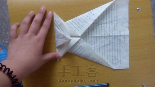 小时候的的纸飞机你们还记得吗？ 第11步