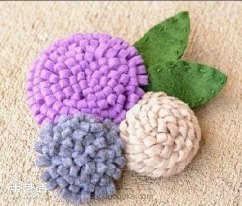 布艺胸花（转） 第1步