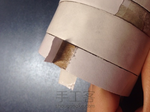废双面胶卷笔筒😂 第7步