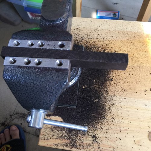 嵌入字母吊坠 第1步